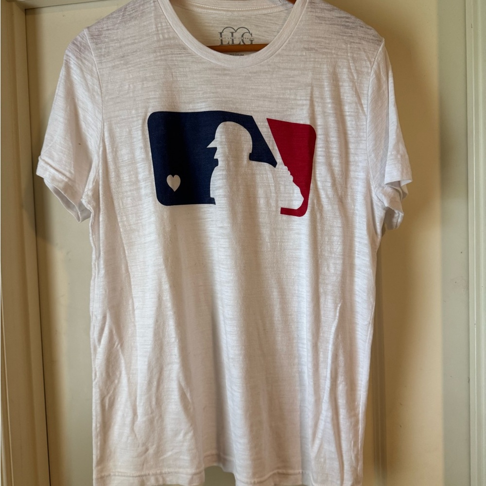 White T-Shirt with MLB Logo - Baseball
